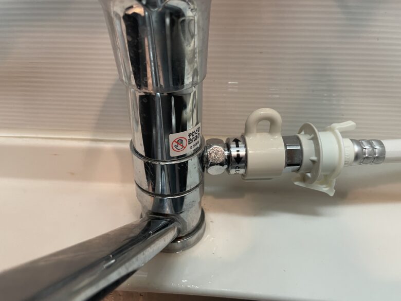 KVKのKM556G】分岐水栓の取り付け方を紹介する！CB-SKF6 | イバログ