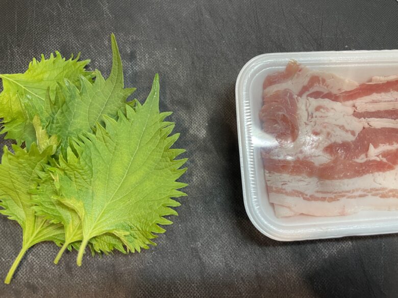 豚バラ大葉飯の材料