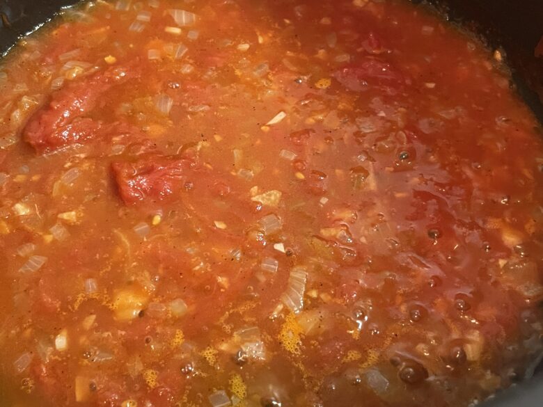 トマトソースを作る